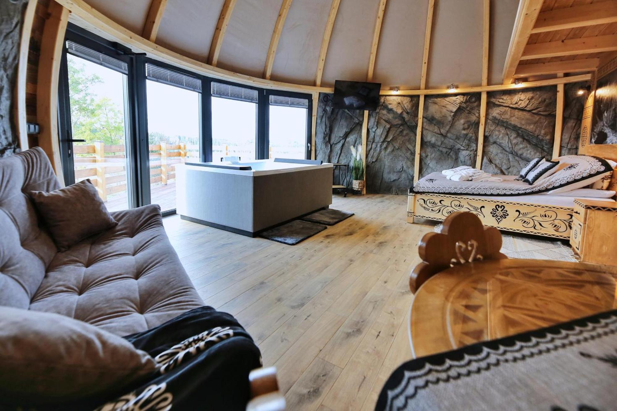 Luxuszelt Tatry Mountain Glamp Z Jacuzzi
